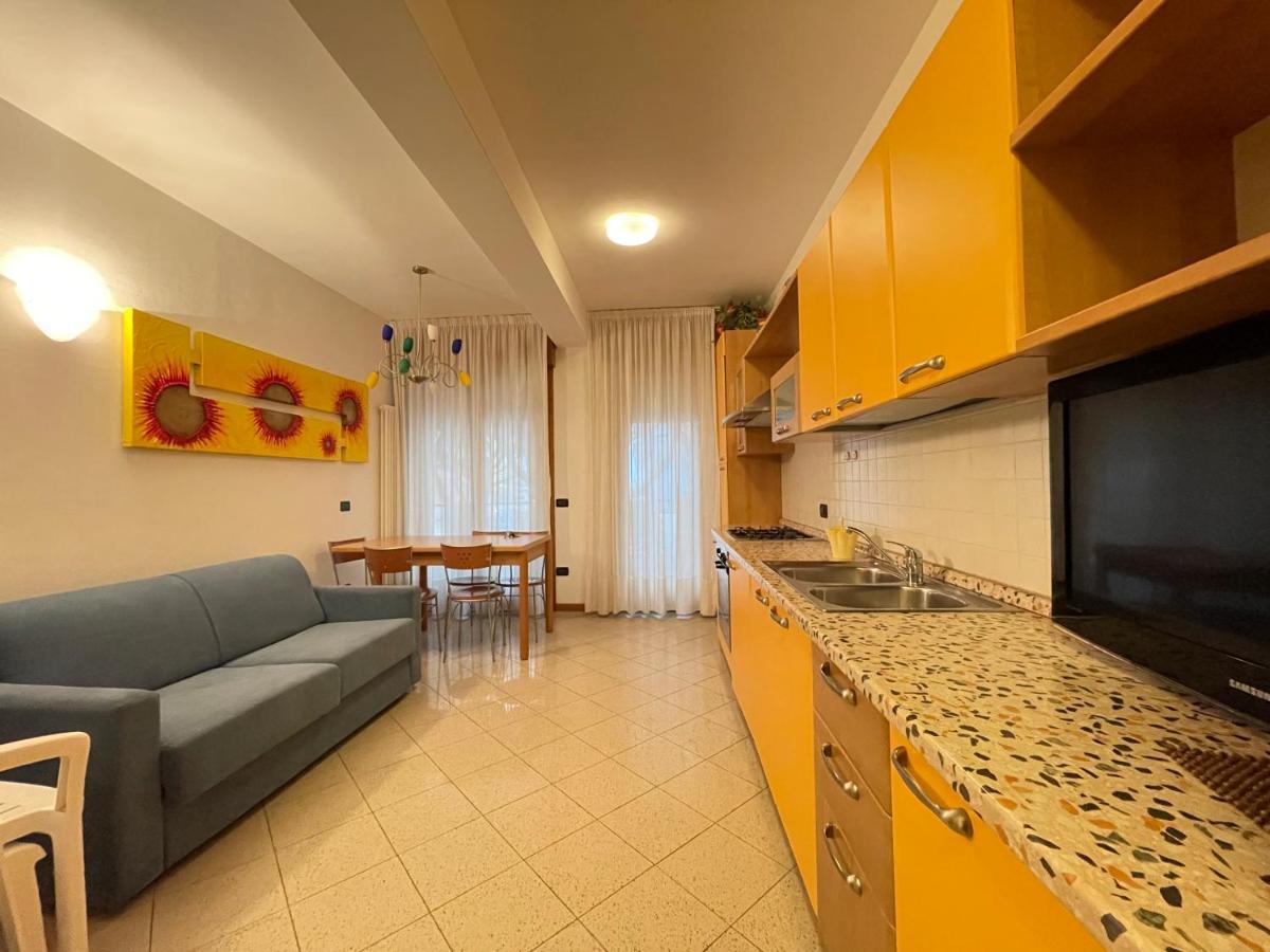 לידו די ג'סולו Residence Ipanema - Walterigato Apartments Solo Per Famiglie מראה חיצוני תמונה